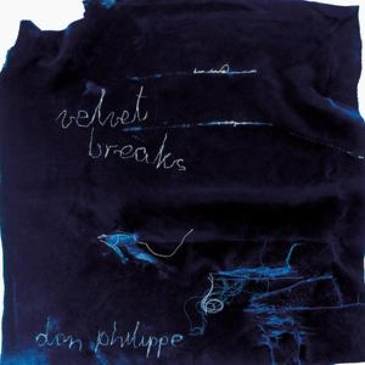 VELVET BREAKS